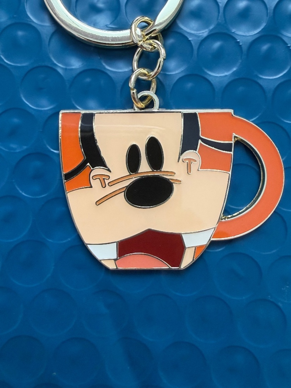 2025 Disney Parks Goofy Teacup Mug‎ Keychain Bag Charm